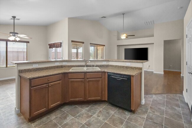 Building Photo - Buckeye Home