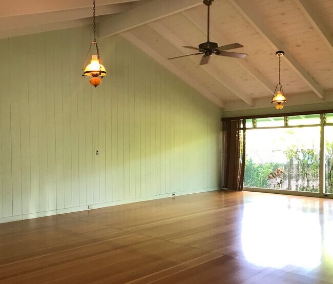 Building Photo - 5118 Lawai Rd