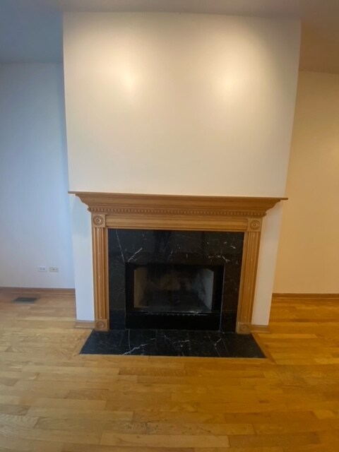Building Photo - 1433 N Leavitt St