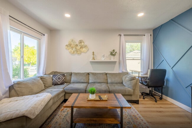 Building Photo - 1219 W 500 S