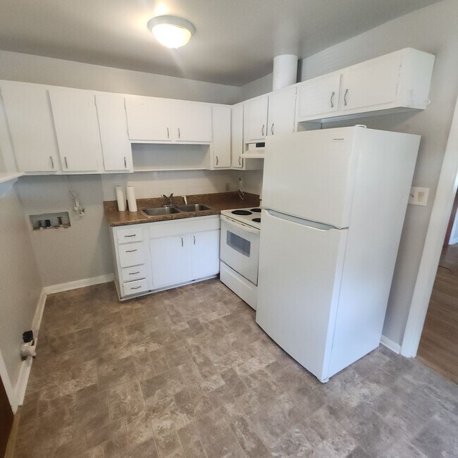 Foto del edificio - Small 2 Bedroom, 1 Bath House FOR RENT in ...
