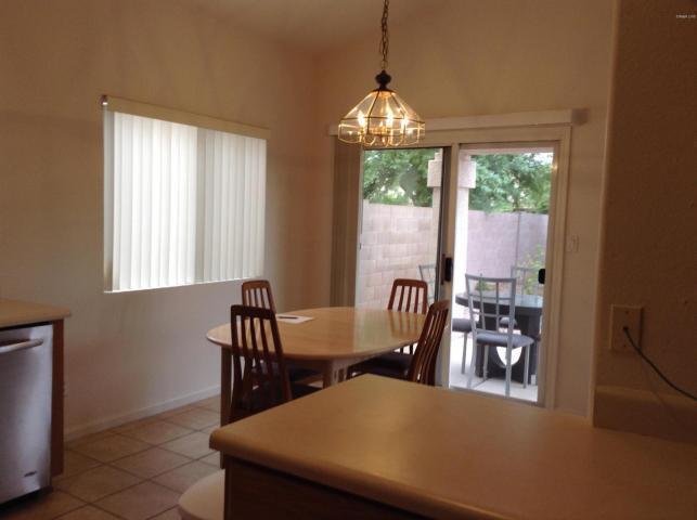 Foto del edificio - 7457 S Kachina Dr