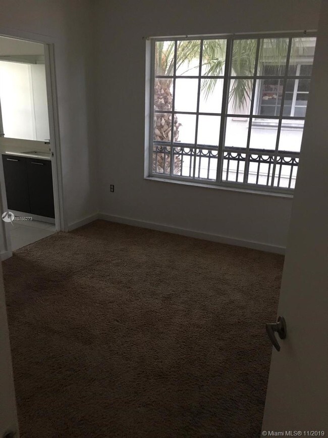 Foto del edificio - 1370 NW 34th Way
