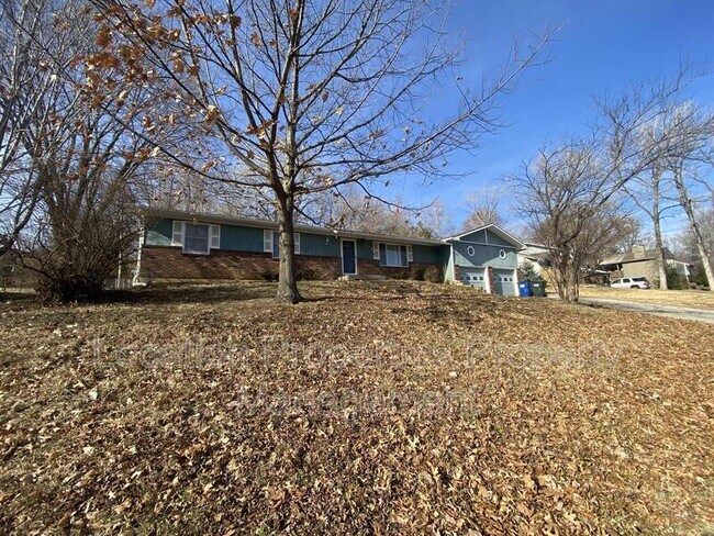 Foto del edificio - 1913 Jenny Wren Rd