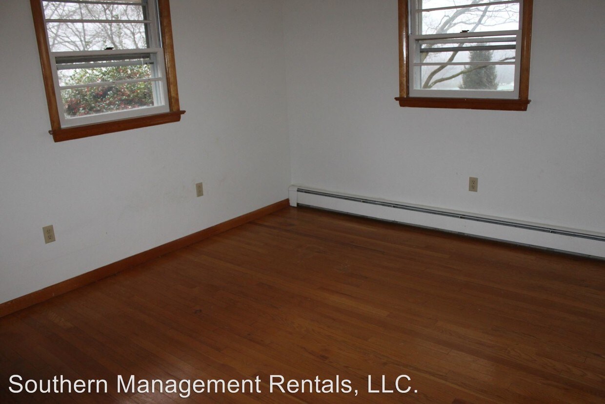 Building Photo - 3 br, 1 bath House - 15056 Boyer Rd