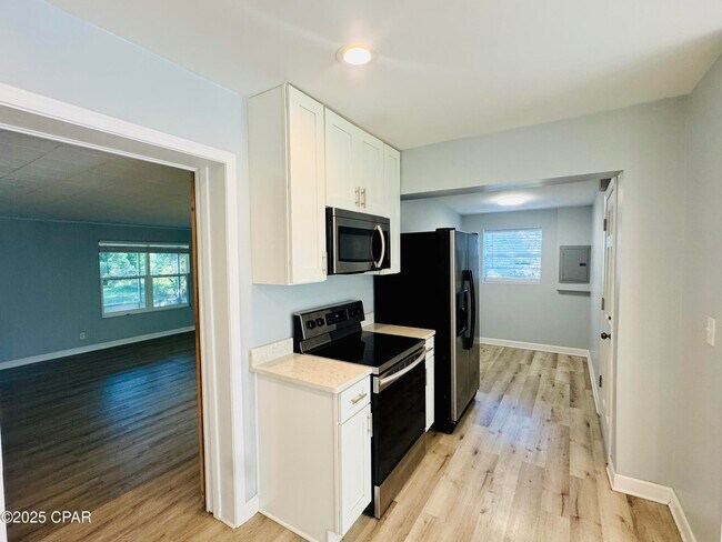 Foto del edificio - 1606 Fairland Ave