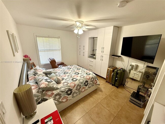 Foto del edificio - 10440 SW 156th Ct