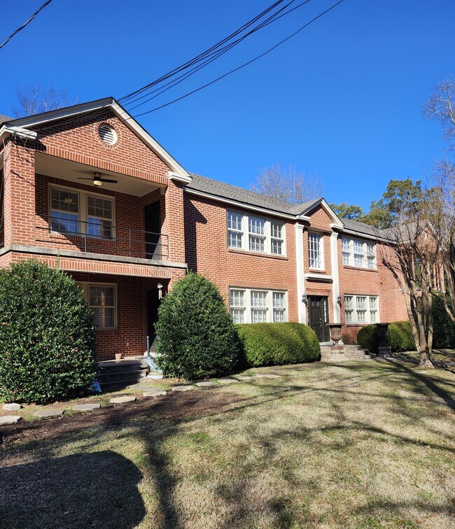 Building Photo - 1032 Felder Ave