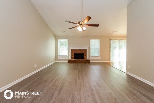 Building Photo - 8443 Cedar Creek Ridge