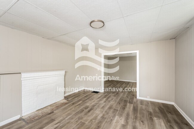 Building Photo - 508 9th Ave