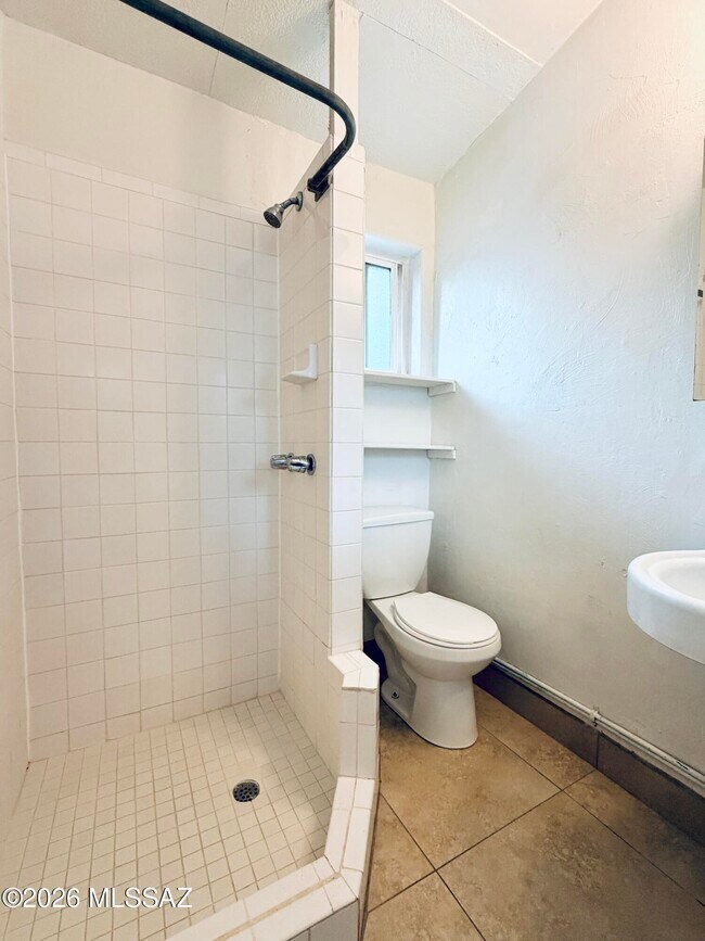 Foto del edificio - 840 E Elm St