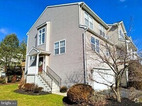 Building Photo - 155 Woodside Ct