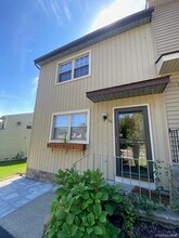Building Photo - 56 Sterling Pl