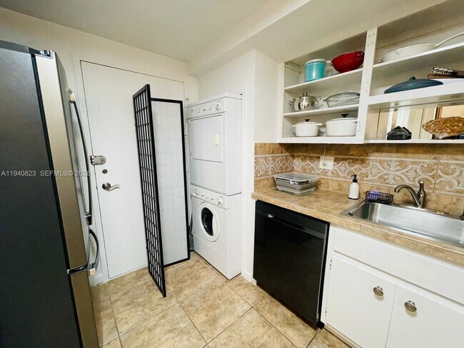 Foto del edificio - 1600 S Ocean Dr