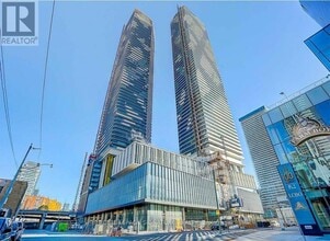 Building Photo - 138 Downes St