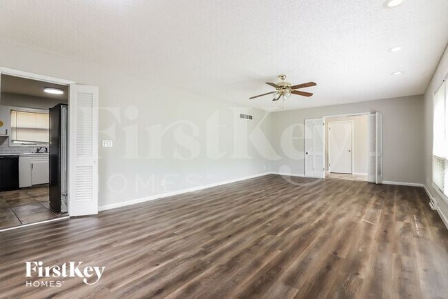 Foto del edificio - 7120 Eastern Ave