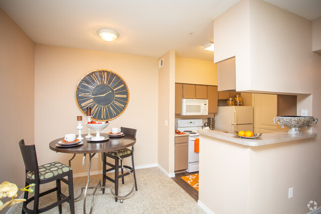 Oxford at Lake Worth Apartments - Fort Worth, TX | Apartments.com