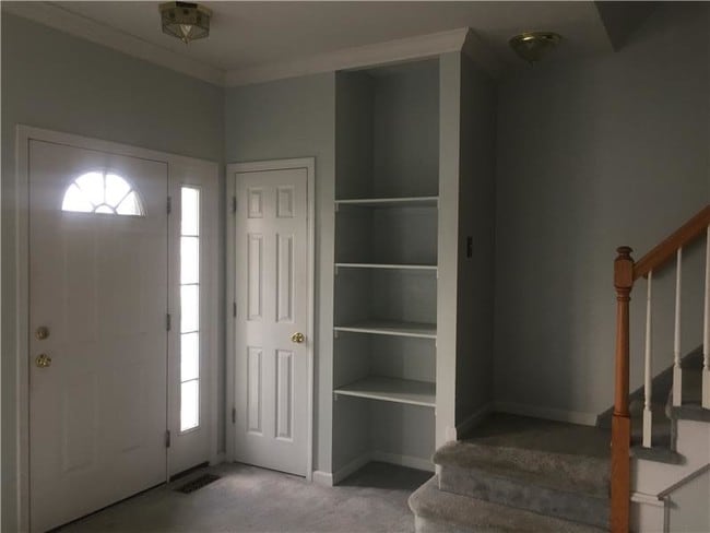 Building Photo - 359 Verplanck Ave