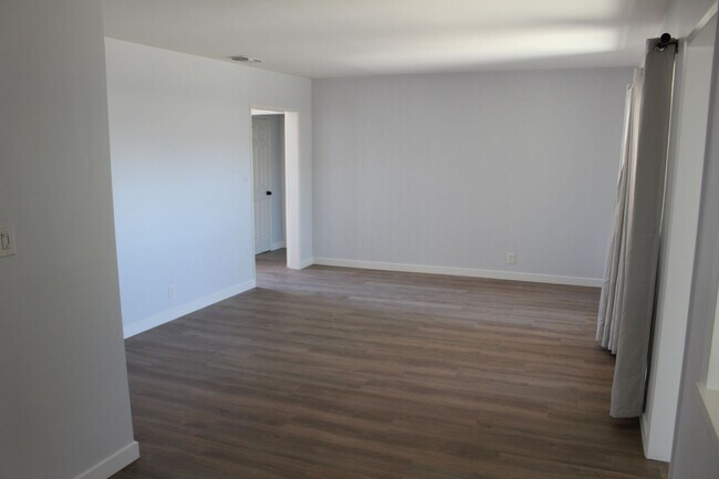Foto del edificio - Upgraded 3 Bedroom Home in Whittier