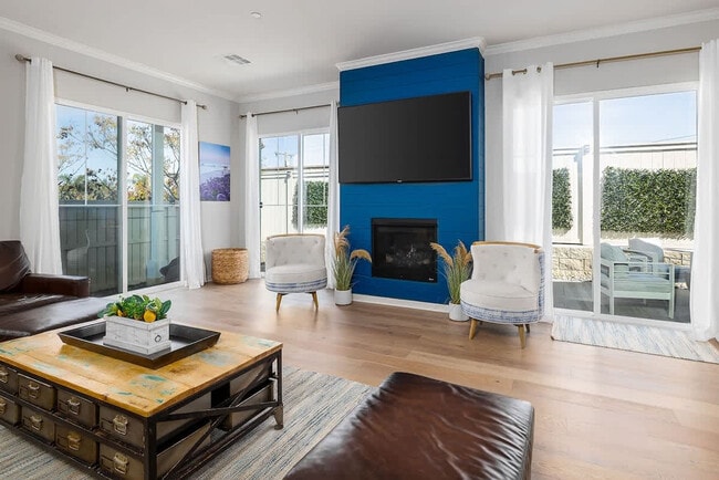 Building Photo - 1416 MacKinnon Ave