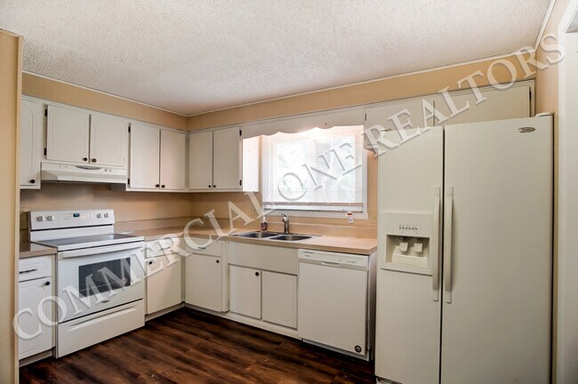 Foto del edificio - Welcoming 4 Bedroom Home in Gahanna