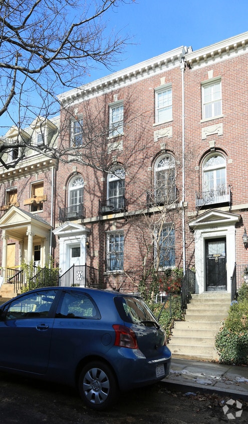 Building Photo - 1831 Wyoming Ave NW