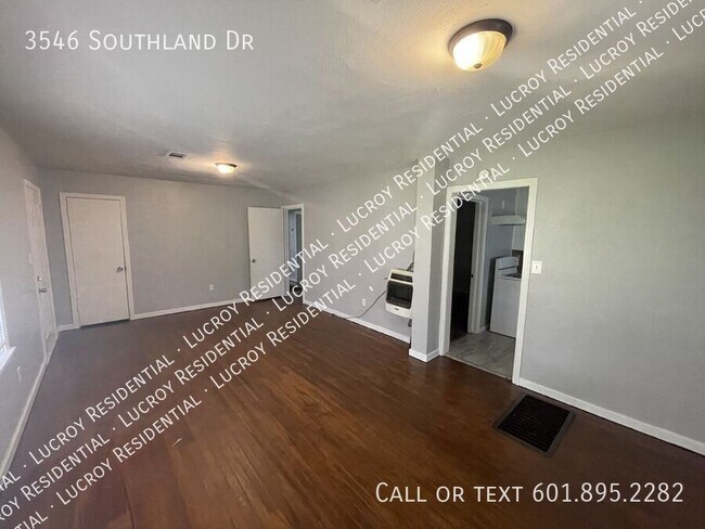 Foto del edificio - 3546 Southland Dr