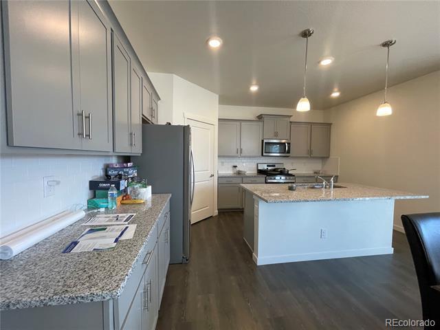Foto del edificio - 2224 Rosette Ln