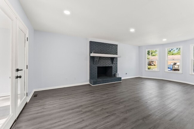 Foto del edificio - 2412 Bendemeer Dr