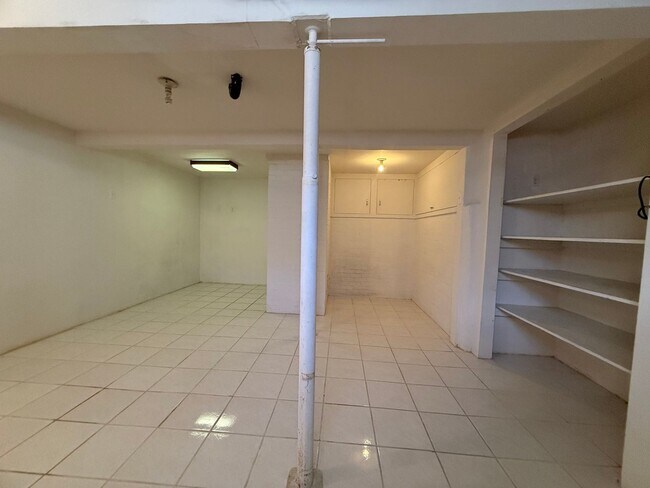 Foto del edificio - 422 Cheyenne Blvd