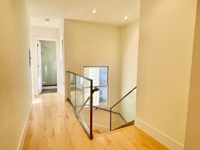 Foto del edificio - 1261-1265 Jackson St