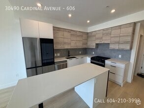 Building Photo - 30490 Cardinal Ave