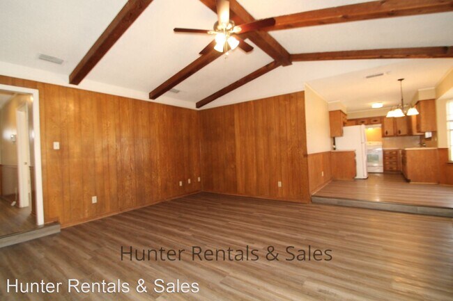 Building Photo - 4 br, 2 bath House - 1806 Kangaroo Ave