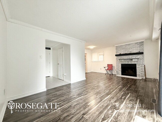 Photo du bâtiment - Pet-Friendly 2-Bedroom Semi-Detached Home with All Utilities Included – Scarborough
