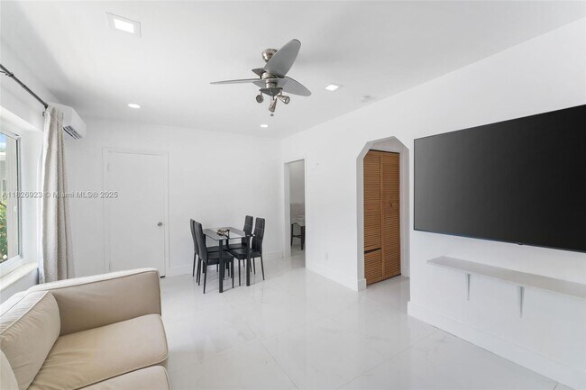 Foto del edificio - 1722 Dewey St