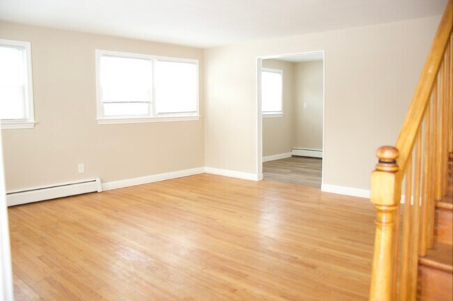 Sala de estar - 10 Greenbrier Dr