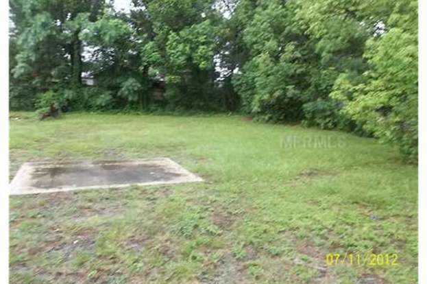 Building Photo - 72 W Esther St