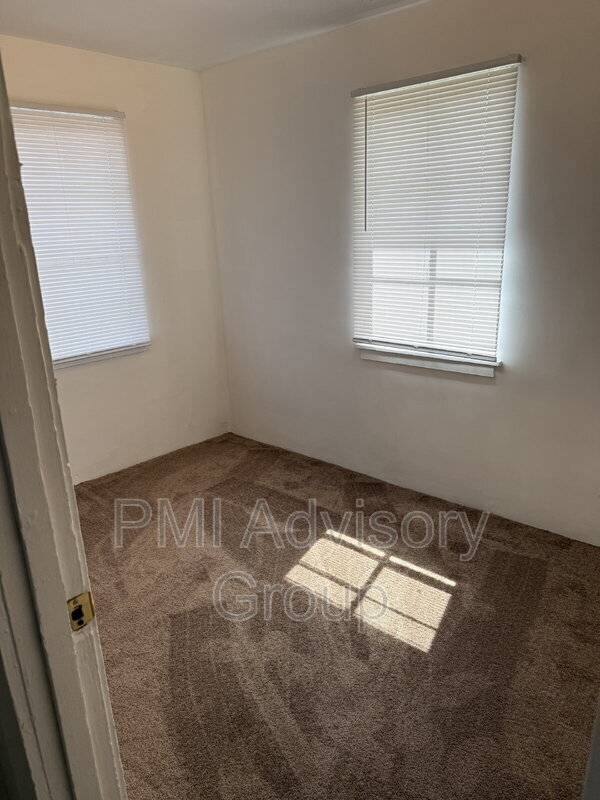 Foto del edificio - 203 SW Heights Rd