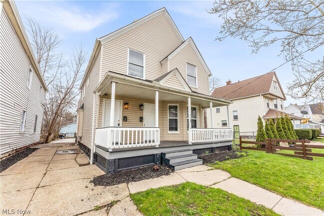 Building Photo - 3139 W 88th St