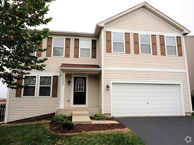 Building Photo - 1757 Ivy Ln