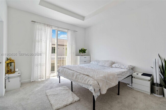 Foto del edificio - 760 SE 13th Ct