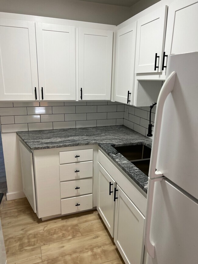 Ten15 at Hurd Apartments in Edmond, OK