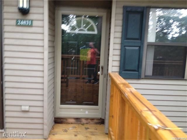 Building Photo - 2 br, 2 bath Townhome - 24831 Cashmere Ct