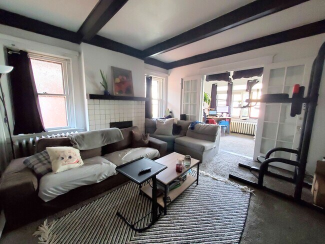 Foto del edificio - 222 Morewood Ave
