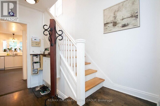 Photo du bâtiment - 42 Glengarry Rd