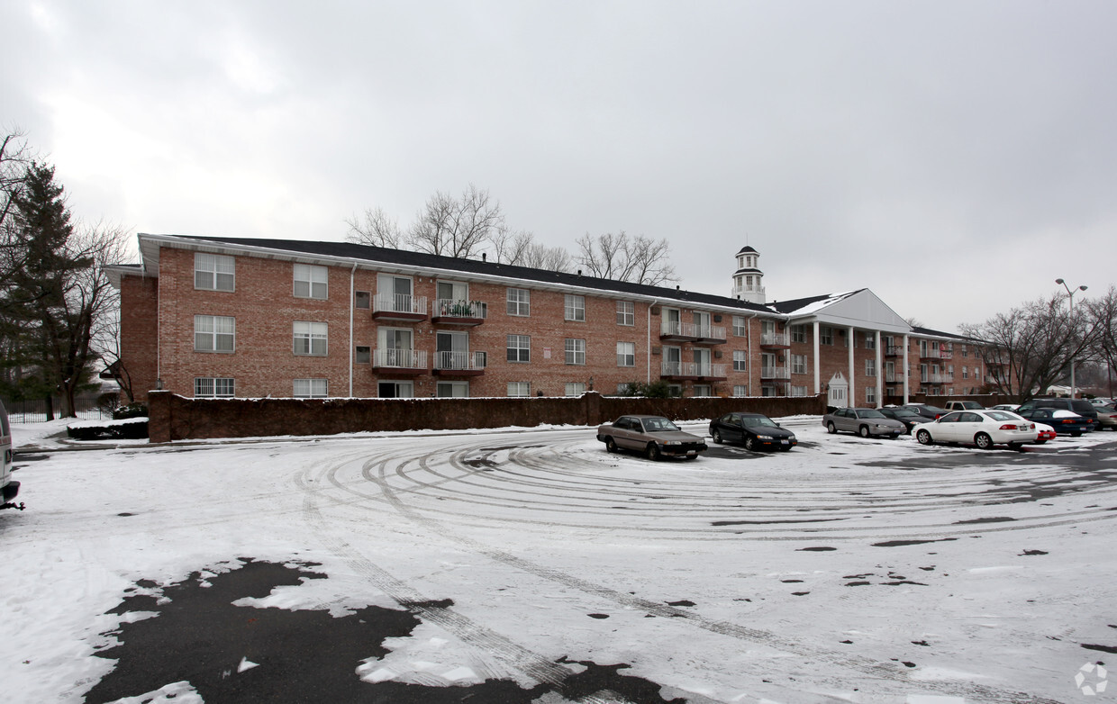 Building Photo - Regency Plaza