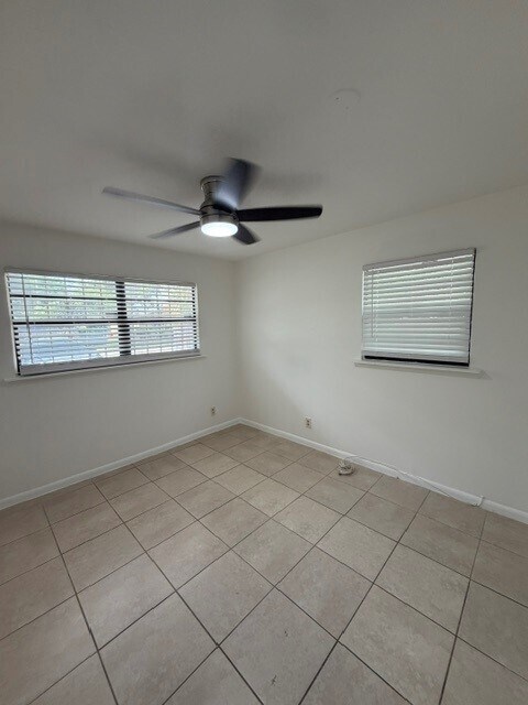 Foto del edificio - 490 W 37th St