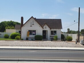 Building Photo - 6810 S Central Ave