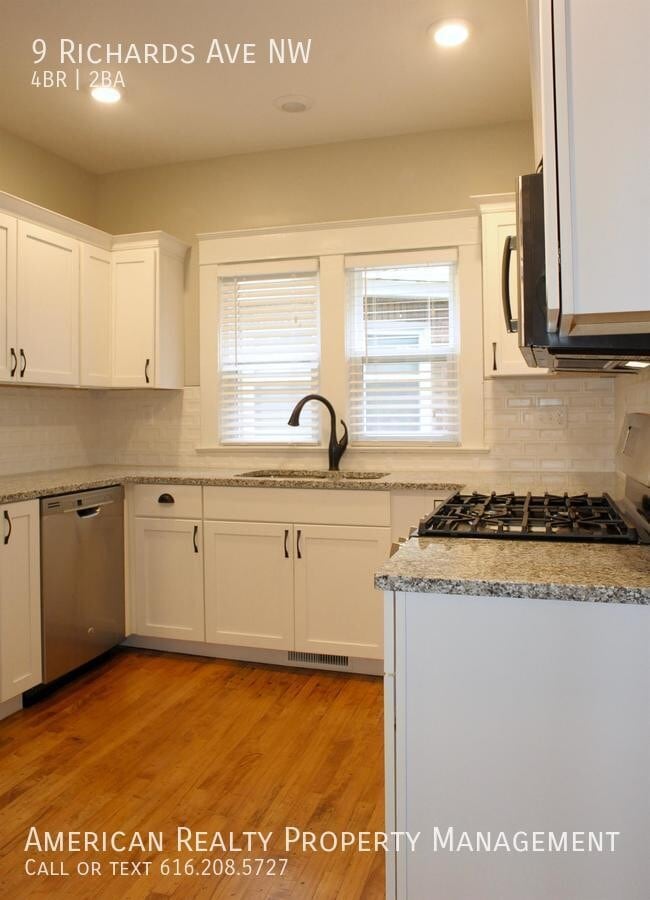 Foto del edificio - 9 Richards Ave NW