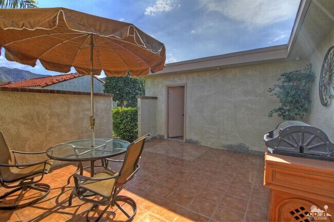 Foto del edificio - 101 La Cerra Dr